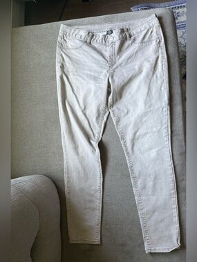 a.n.a Light Gray Skinny Jeans